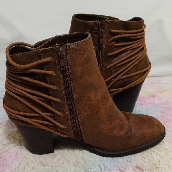 Candie's Women's Brown Ankle Boots Sz.8.5 Gently Worn #46 CRATE - Picture 5 of 9